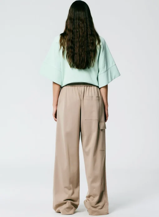 Active Knit Wide Leg Pull On Pant