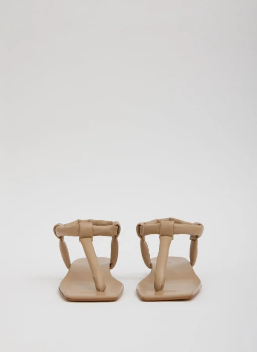 Aston Sandal