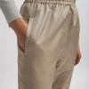Crispy Nylon Kat Jogger