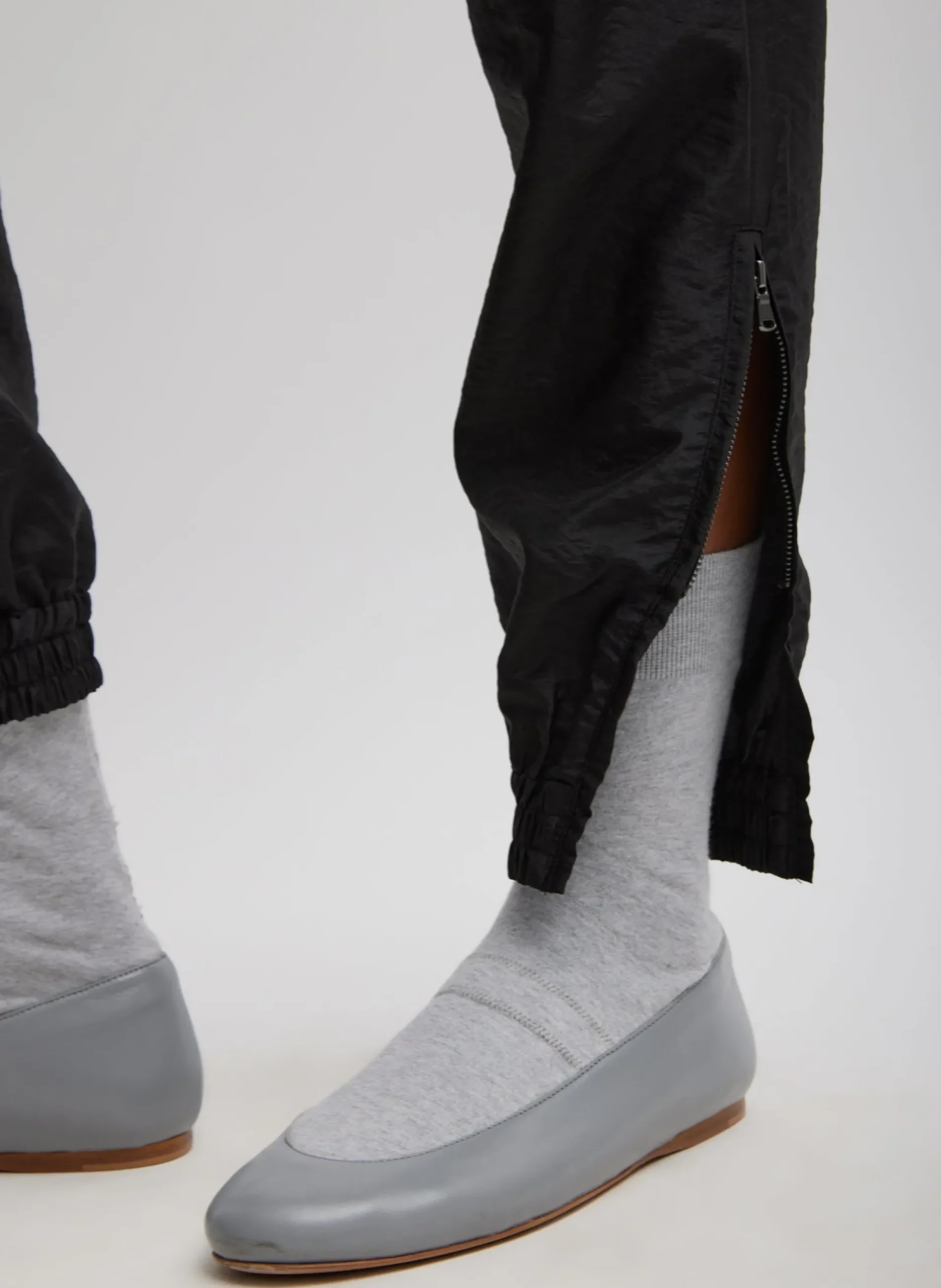 Crispy Nylon Kat Jogger