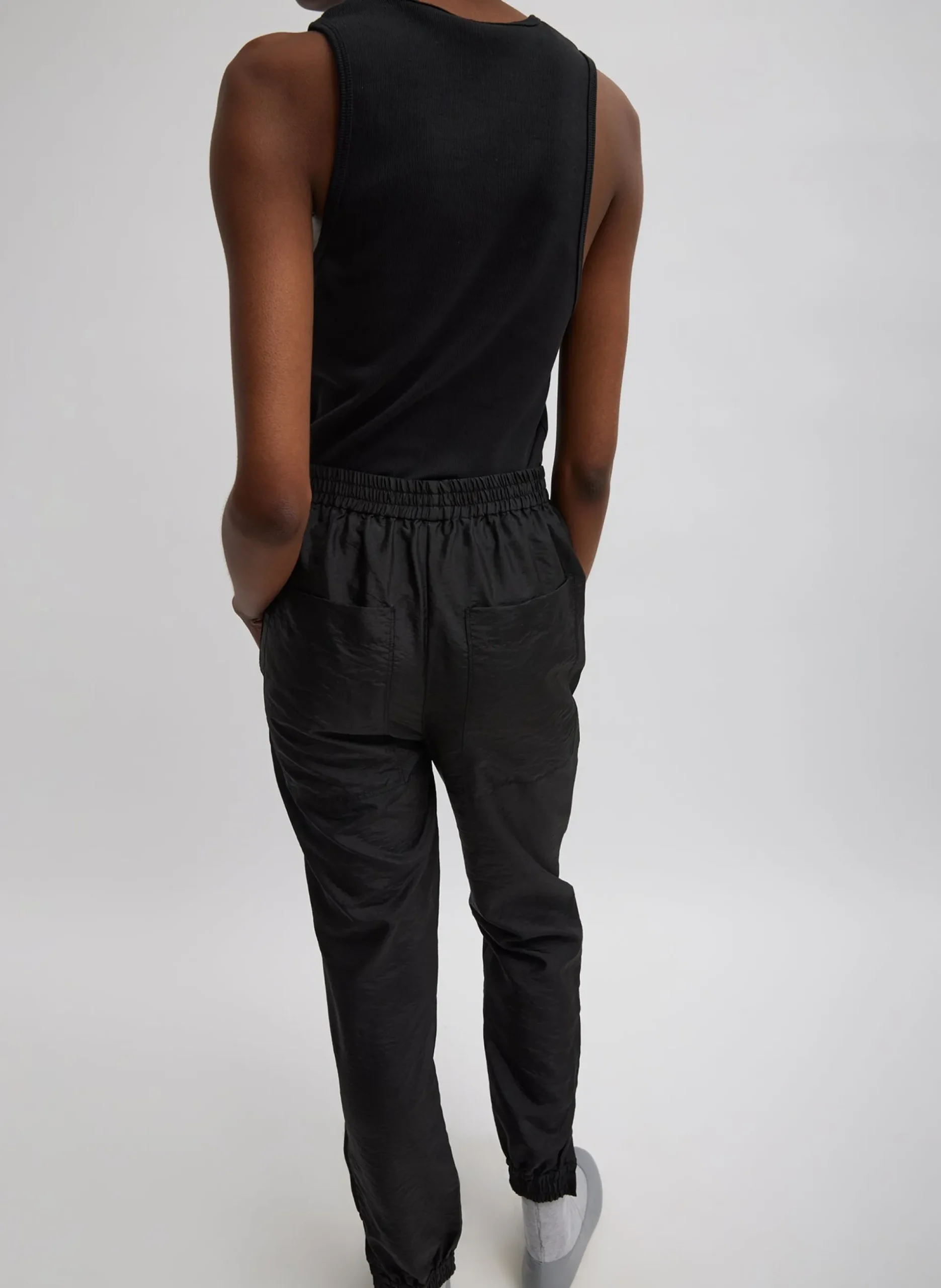 Crispy Nylon Kat Jogger
