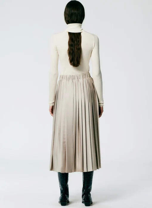 Feather Weight Pleated Pull On Skirt