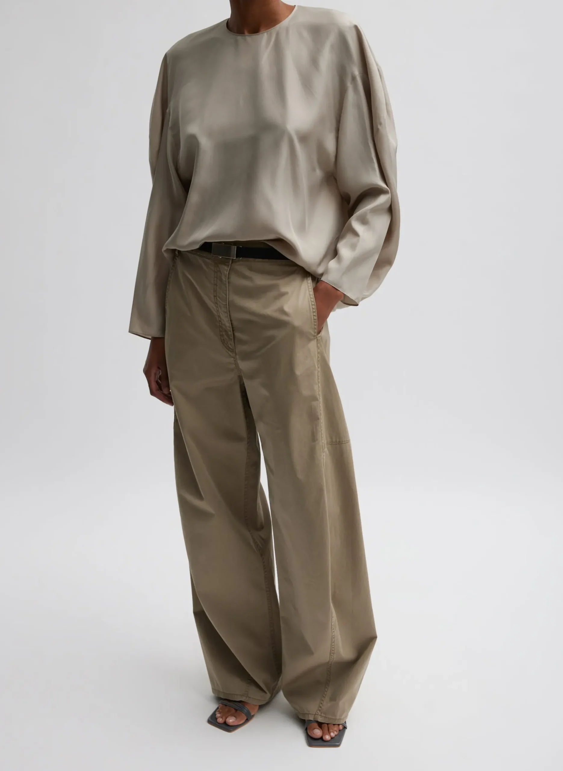 Garment Dyed Silky Cotton Sid Chino Pant