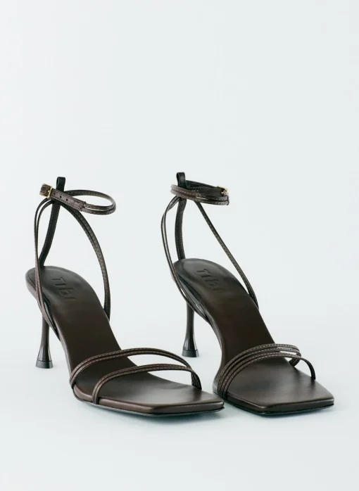Guy Sandal