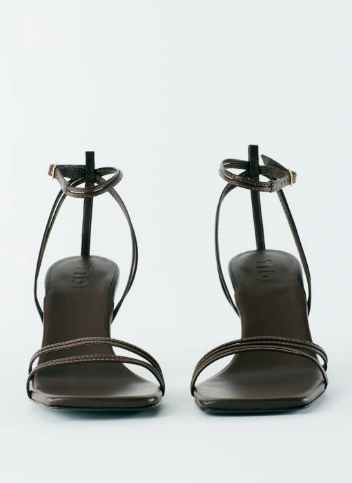 Guy Sandal