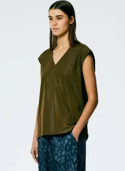 Italian Sporty Nylon Sleeveless V-Neck Top