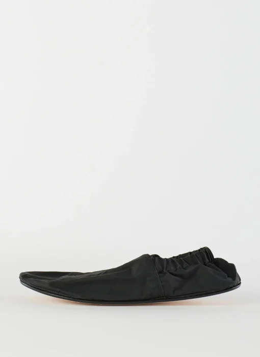 Mikhail Flat