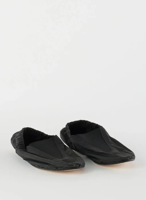 Mikhail Flat