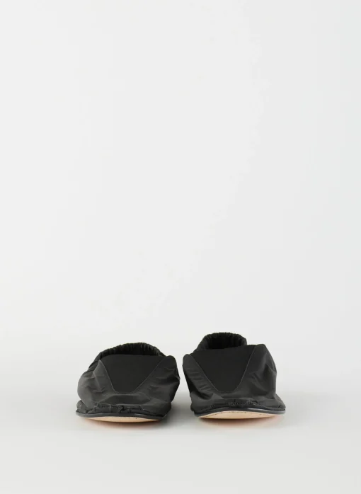 Mikhail Flat
