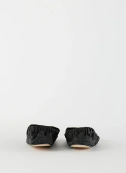 Mikhail Flat
